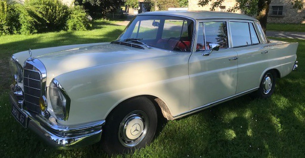 Adjugé 23 400 €