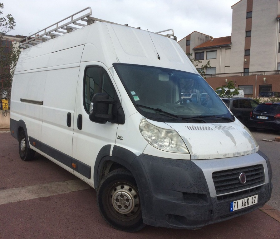 Adjugé 10 400 €