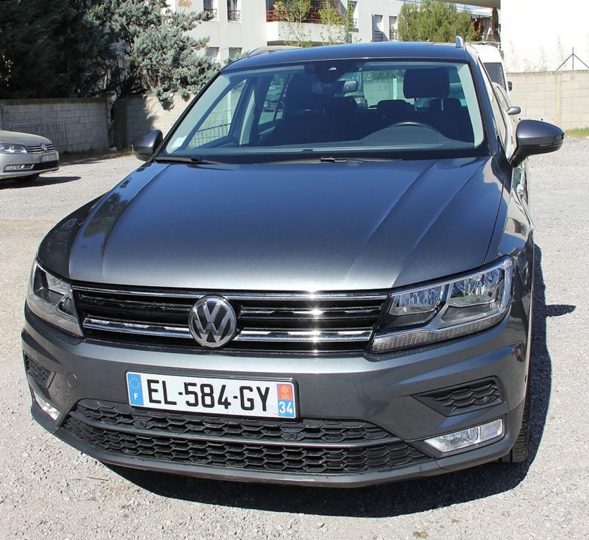 Adjugé 18 700 €