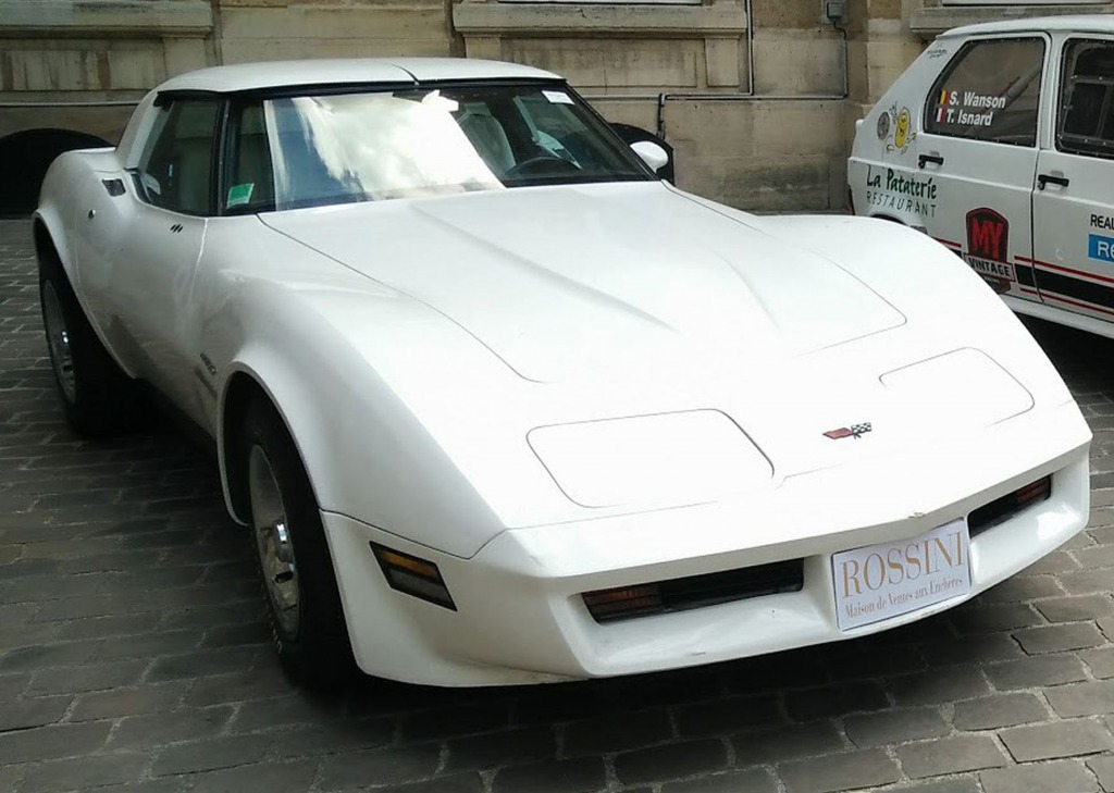 Adjugé 12 000 €