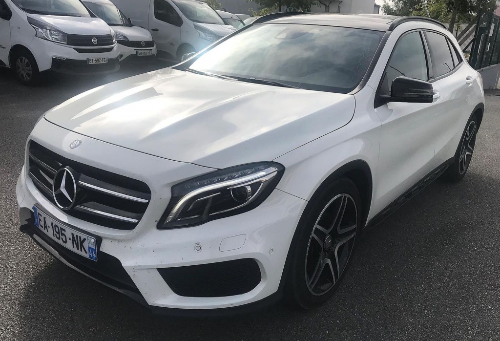 Adjugé 20 500 €