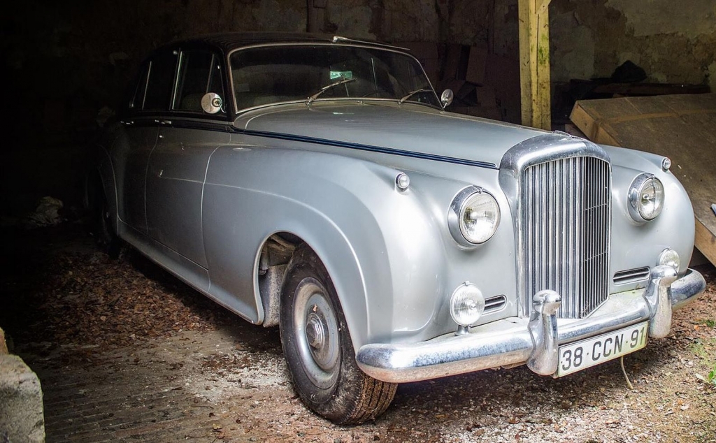 Adjugé 27 000 €