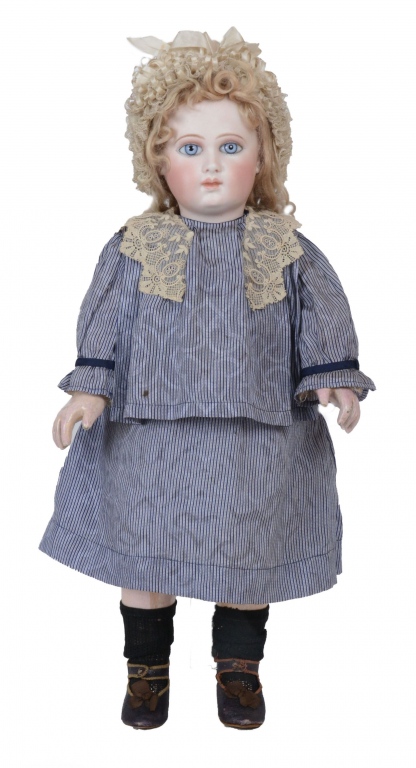 Mains Jumeau pour poupées anciennes JUM 4 Antique doll hands Mains Jumeau pour poupées anciennes JUM 4 Antique doll hands