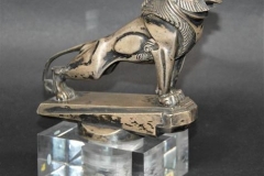 Adjugé 1 500 euros