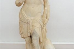 Adjugé 3 400 euros