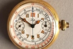 Adjugé 1 700 euros