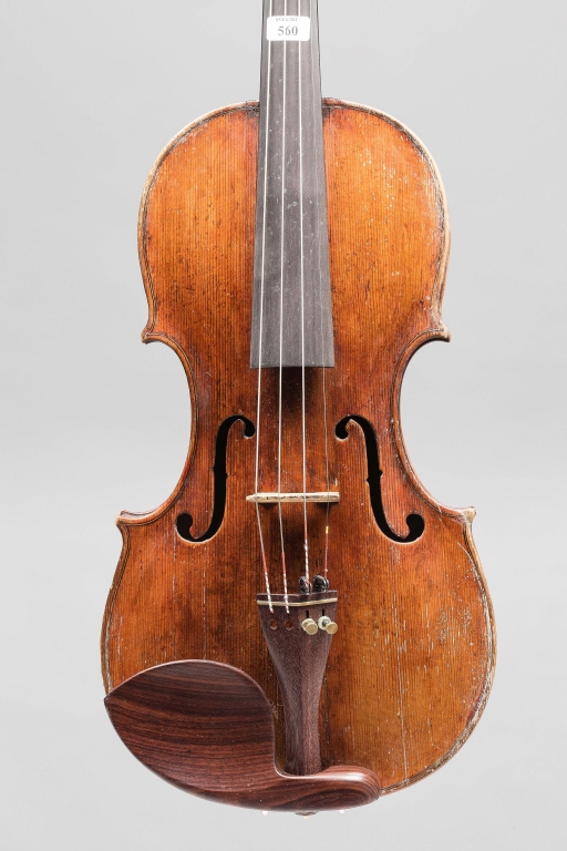 Adjugé 5 200 €