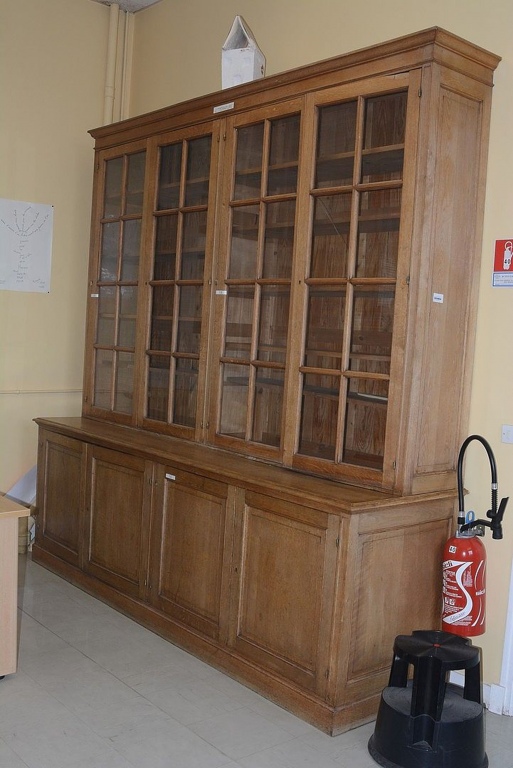 Adjugé 3 300 €