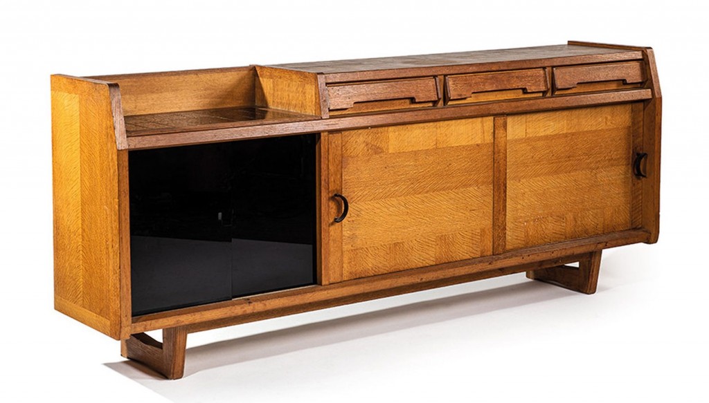Adjugé 2 900 €